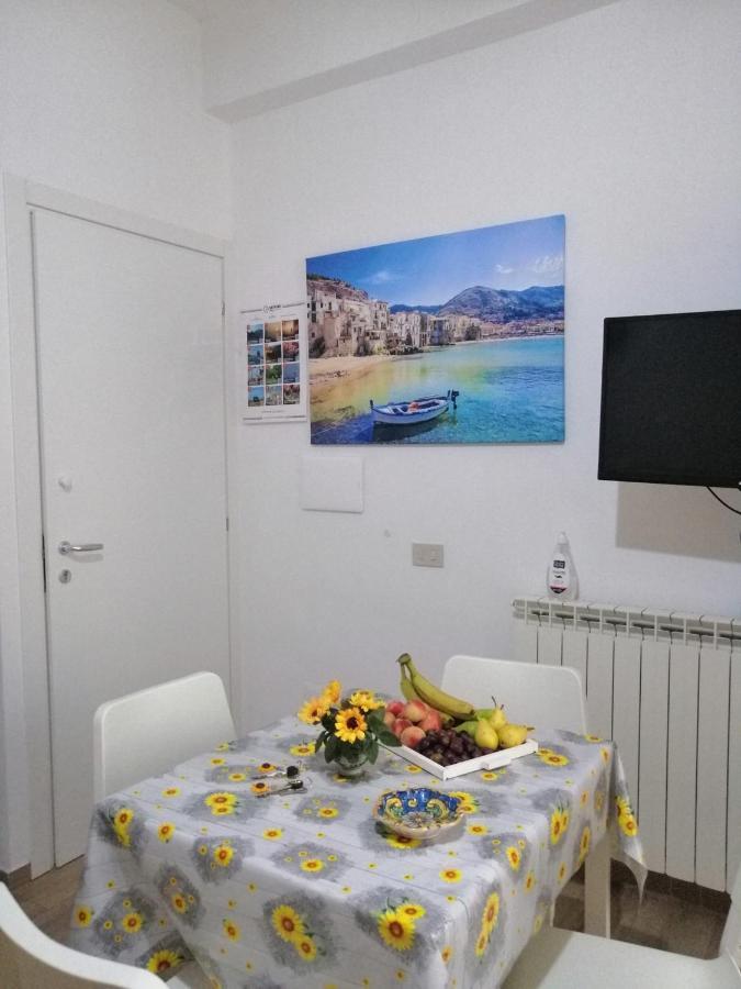 צ'פאלו Girasole Holiday מראה חיצוני תמונה